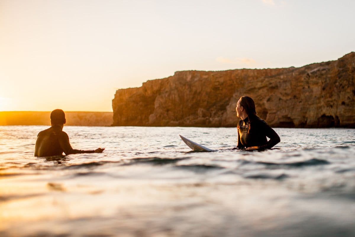 surfen in de zomer buitenland